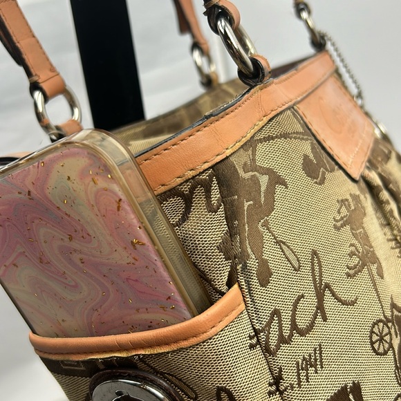 Authentic Coach horse and carriage print canvas bag - Picture 3 of 16